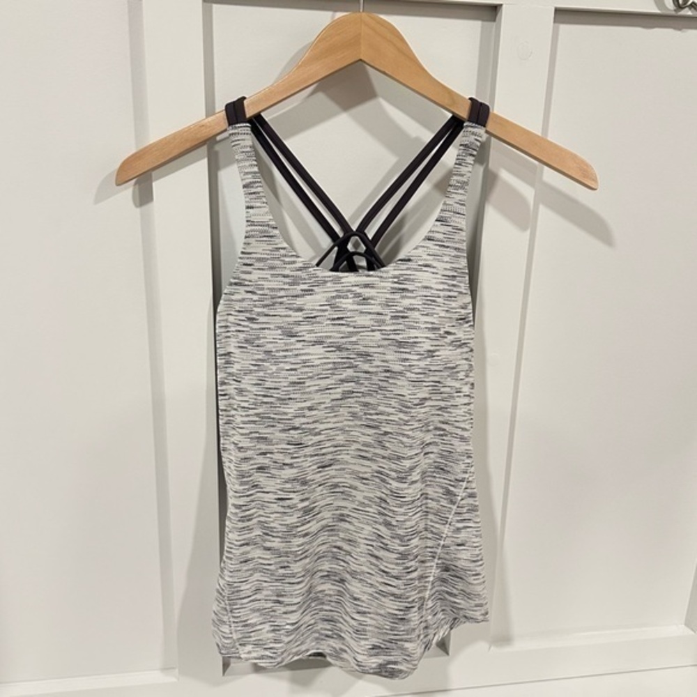 lululemon Raise The Barre Tank Top (Size‎ 4)